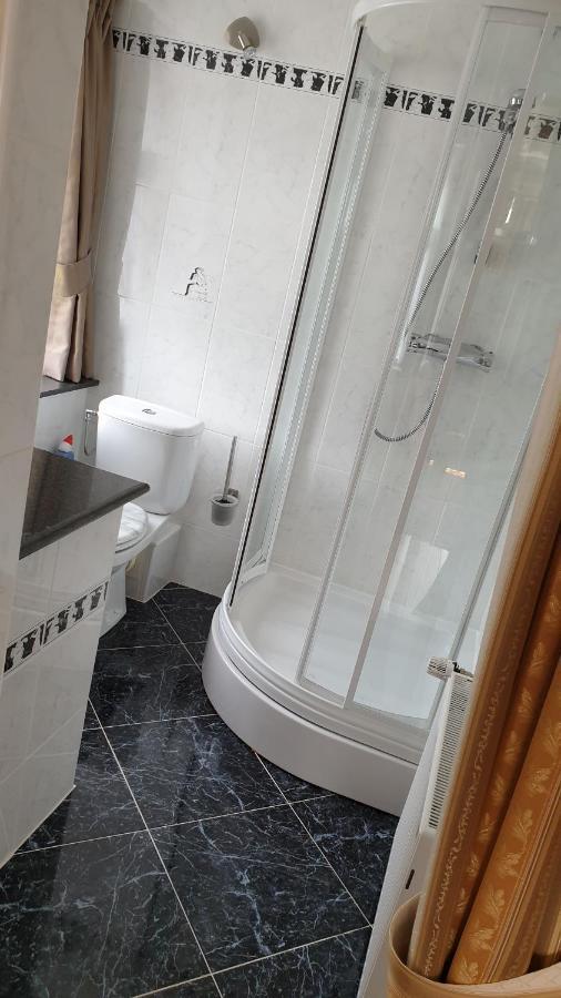 Le Prangeleux Bed & Breakfast Tenneville Екстериор снимка