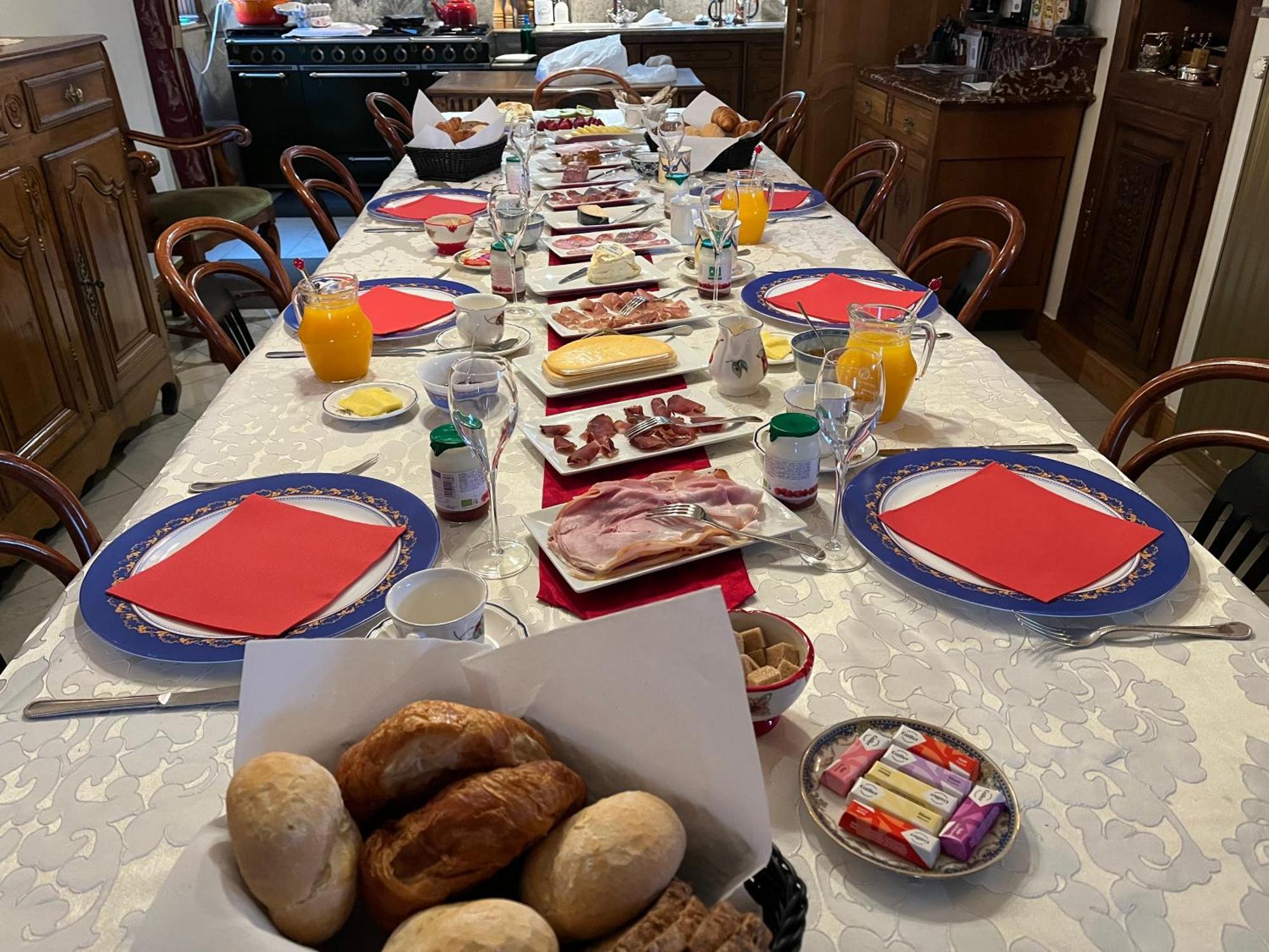 Le Prangeleux Bed & Breakfast Tenneville Екстериор снимка